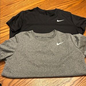 Nike Black and Gray T-Shirt Duo